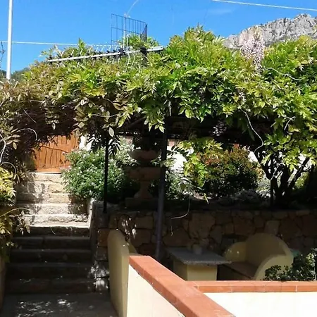 Meraviglioso Appartamento Sul Porto Santa Maria Navarrese Exterior foto