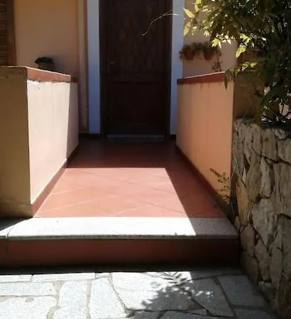 Meraviglioso Appartamento Sul Porto Santa Maria Navarrese Exterior foto